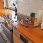 Adel Apartament *