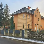 Adel Apartament